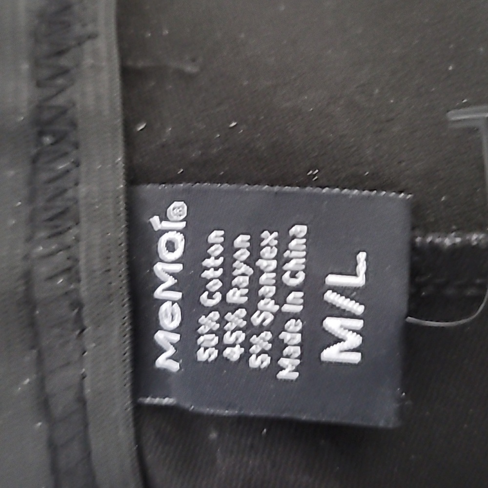 Black Patterned Leggings - image 3